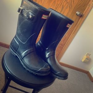 Short hunter boots